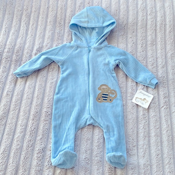 Snugabye Other - Snugabye collection brand new infant blue onesie